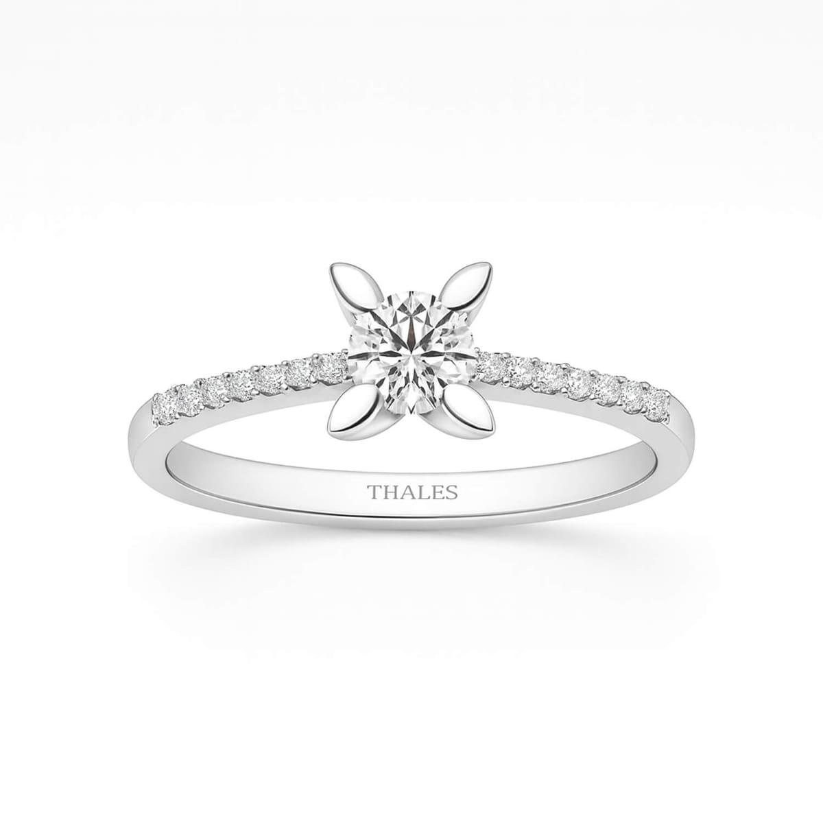 Kolu Taşlı Tektaş Yüzükler Hızlı Teslim Edilir Mi?